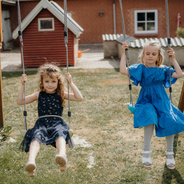 Swinging is important for baby's brain development