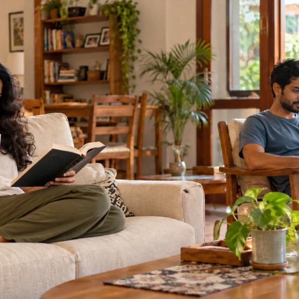 Personal Space in Relationship: සම්බන්ධතාවයක පෞද්ගලික ඉඩක් තිබිය යුතුද?